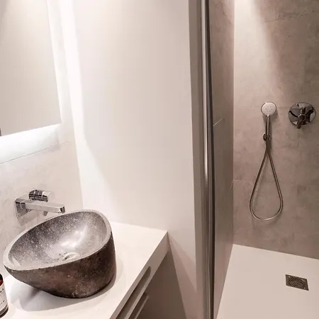 Casa Bellaire Apartment