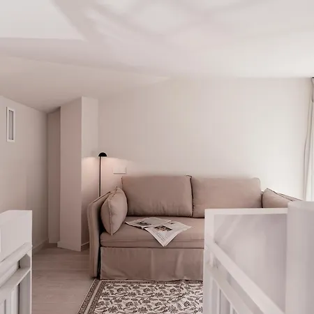 Casa Bellaire Apartment